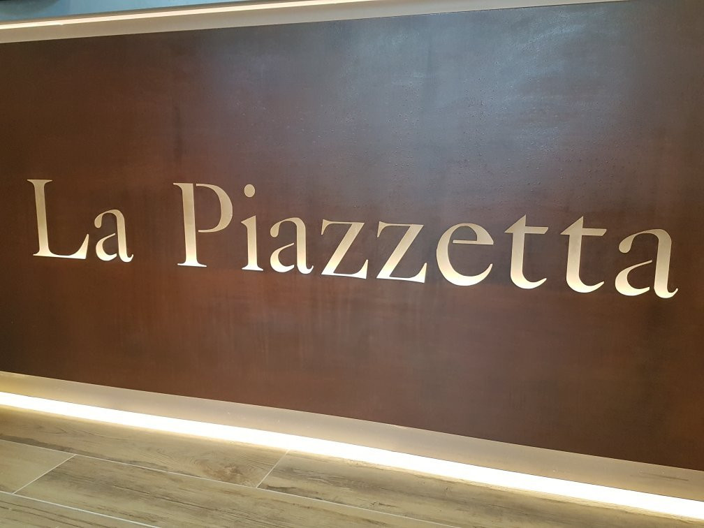 La Piazzetta Ristorante Pizzeria