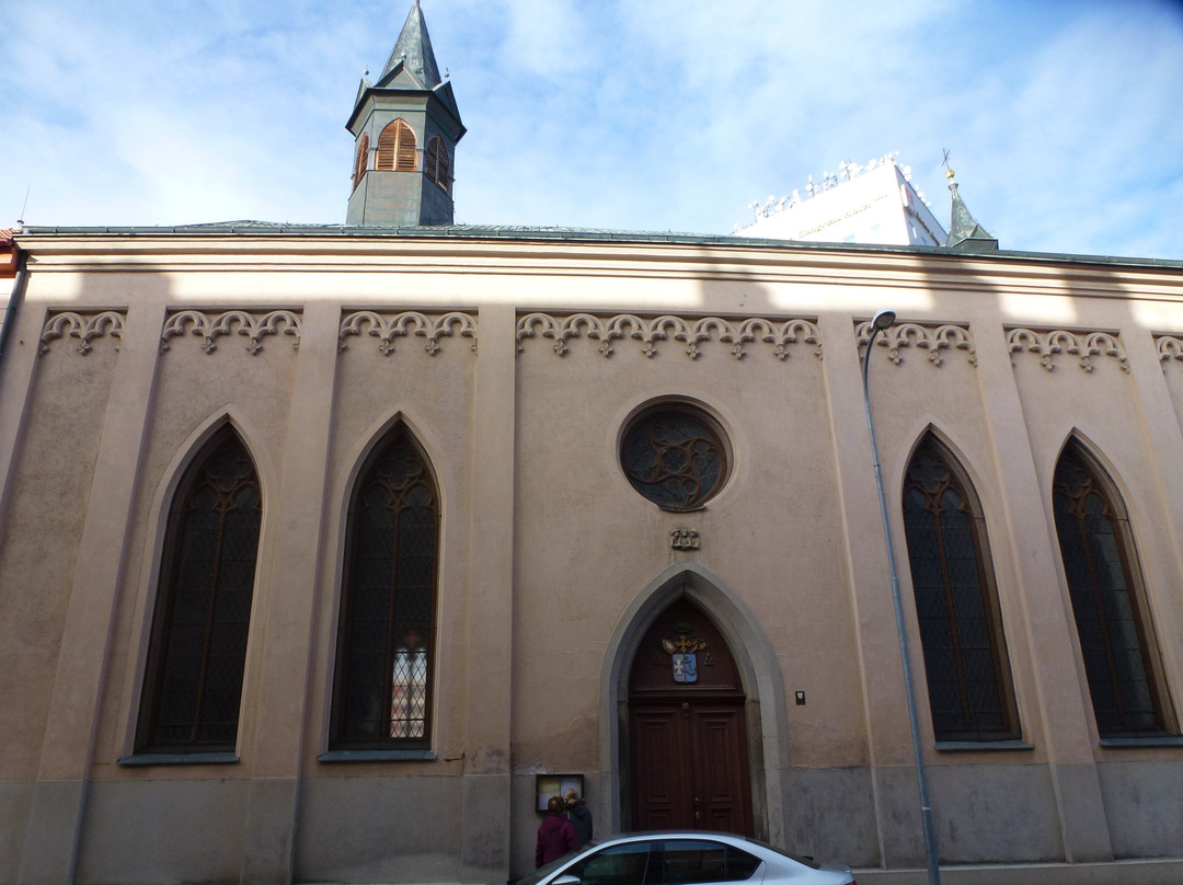 Kostel sv. Václava-契斯凯布达札维必去景点