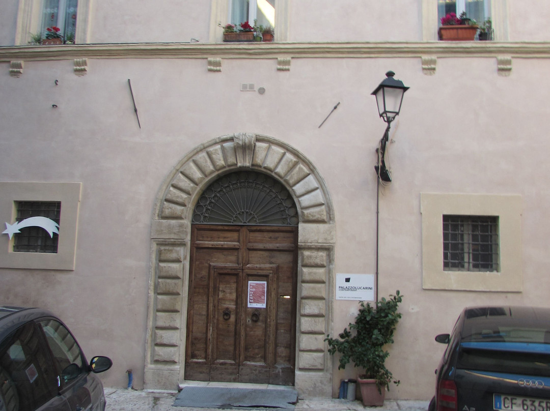 Palazzo Lucarini景点图片