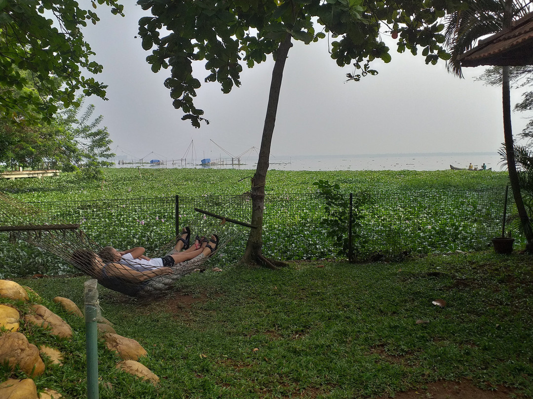 Lovedale Lakeside Homestay主图