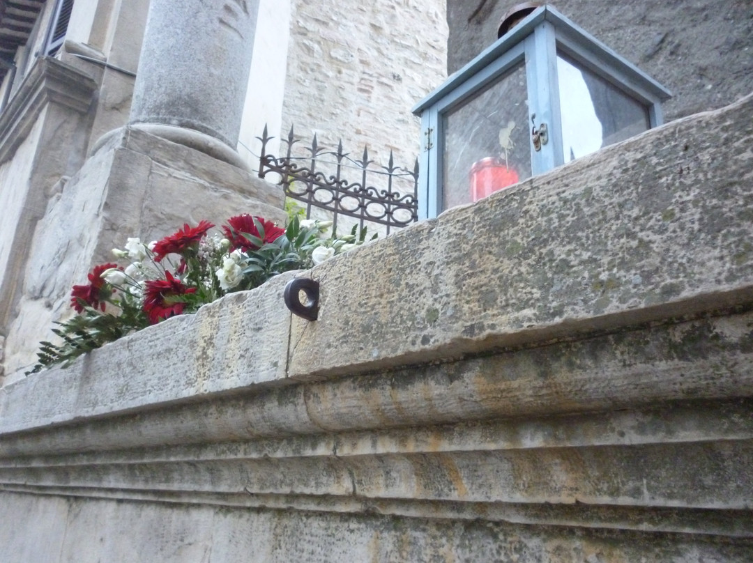 Statua di Sant'Ubaldo-古比奥必去景点