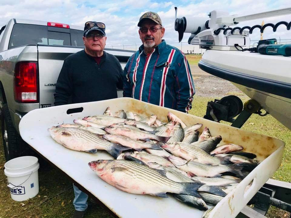 Fishin Addiction Guide Service-利文斯顿必去景点