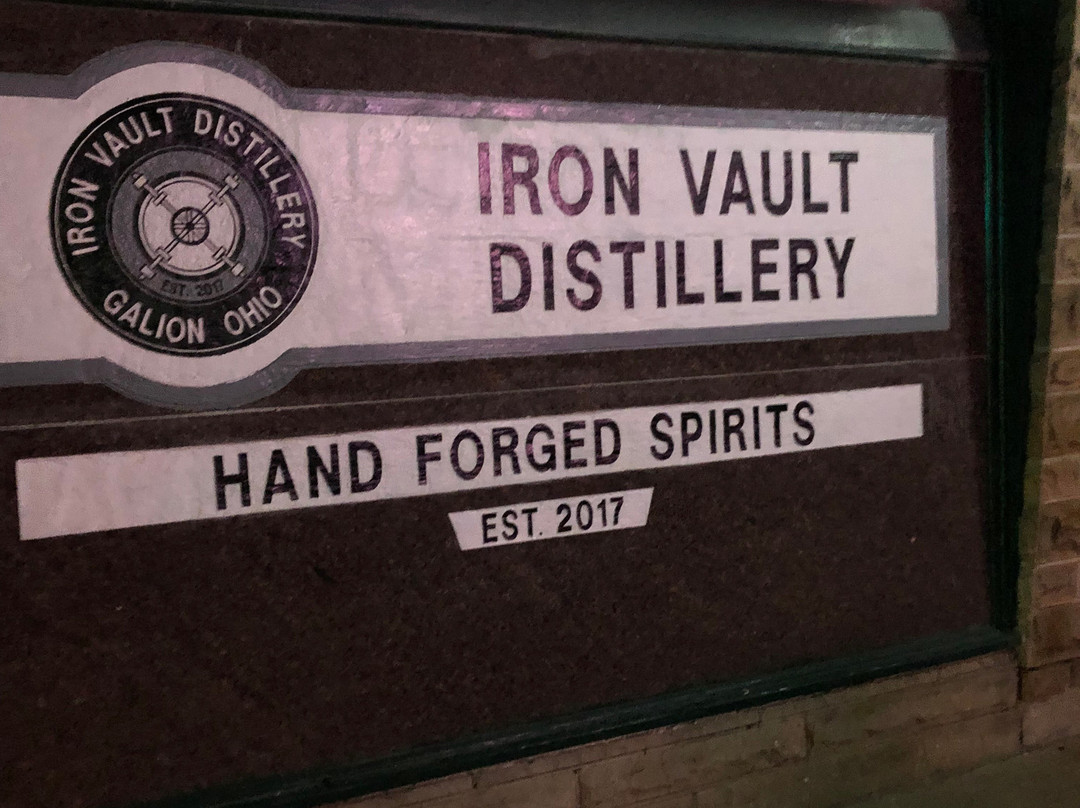 Iron Vault Distillery景点图片