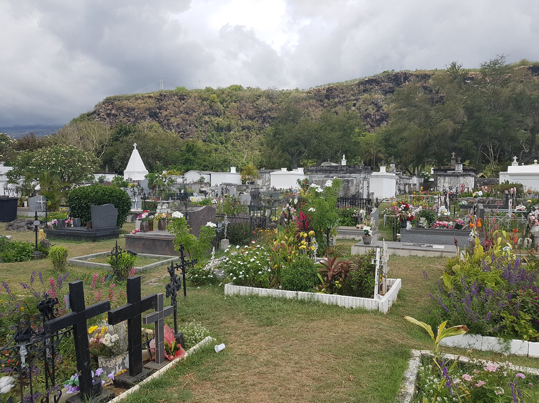 Saint Paul Marine Cemetery景点图片