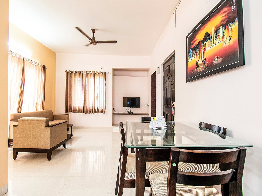 OYO 26151 House Khas Pranaam Apartment主图