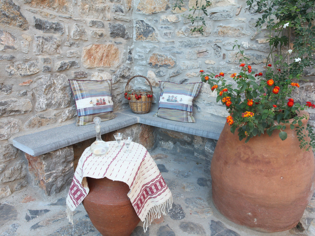 Stoes Traditional Suites主图