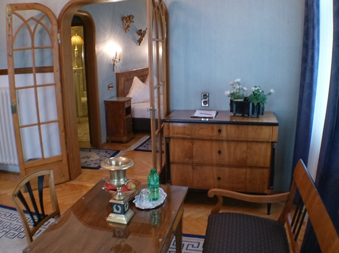 普兰腾花园酒店主图