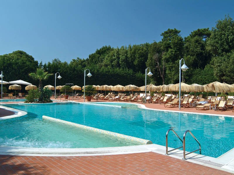 蒙特斯皮娜公园酒店主图