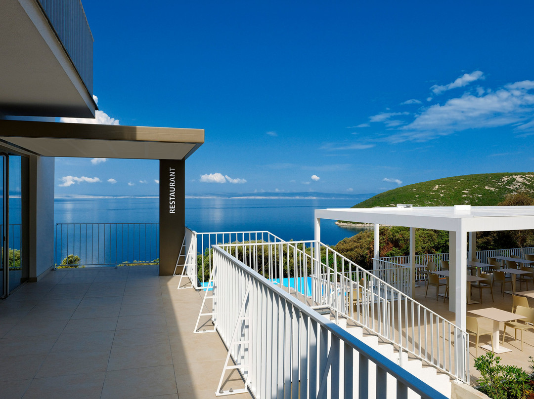 Zlatni Zalaz Apartments主图