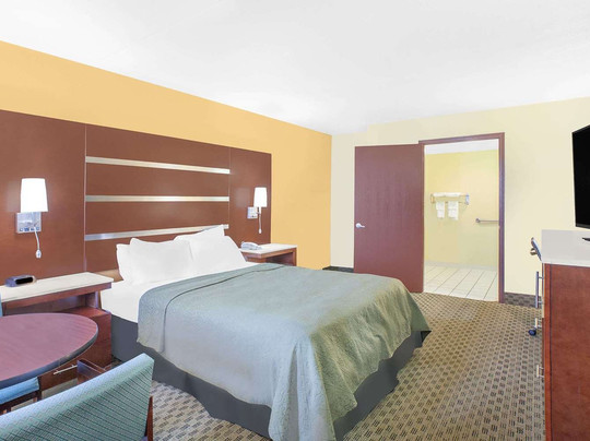 Days Inn by Wyndham Fayetteville主图