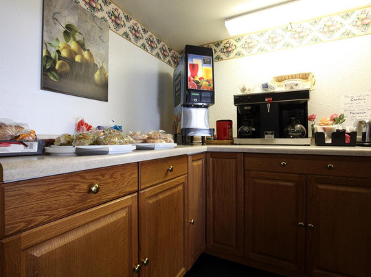 Americas Best Value Inn Macomb主图