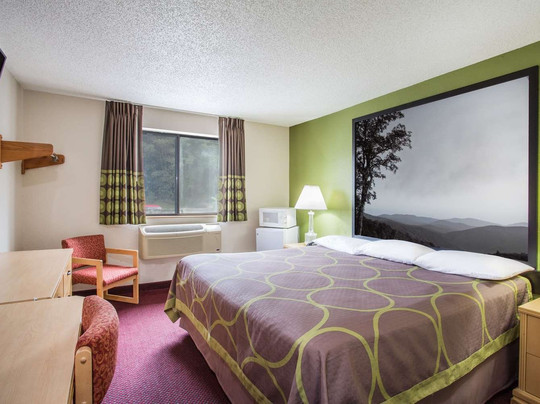 Super 8 by Wyndham Salem VA主图