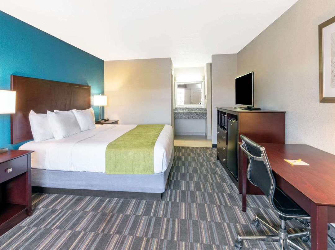 Days Inn by Wyndham Snyder主图