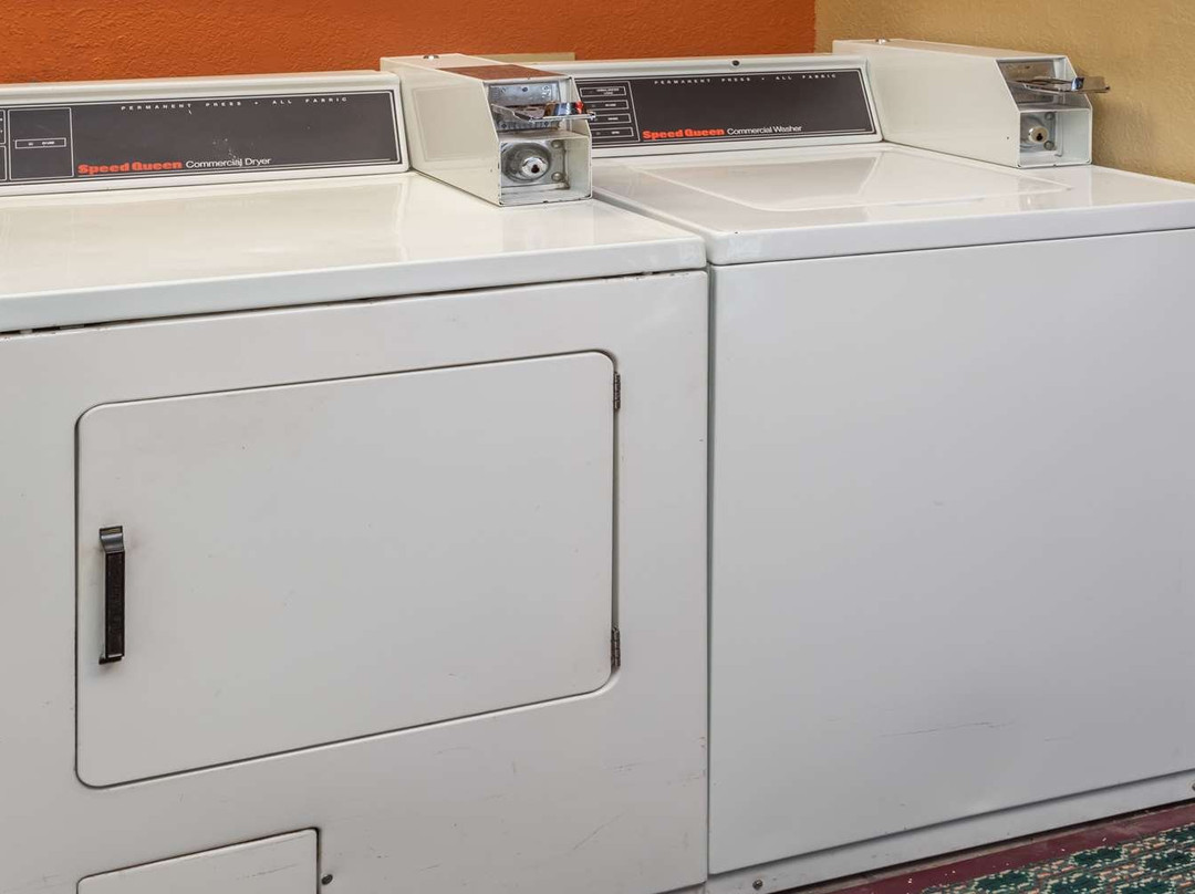 Super 8 by Wyndham McLean/Bloomington SW主图