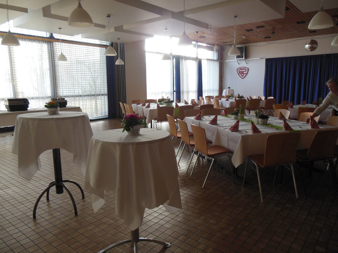 Voehringen餐馆和美食-Sportparkgaststatte Voehringen