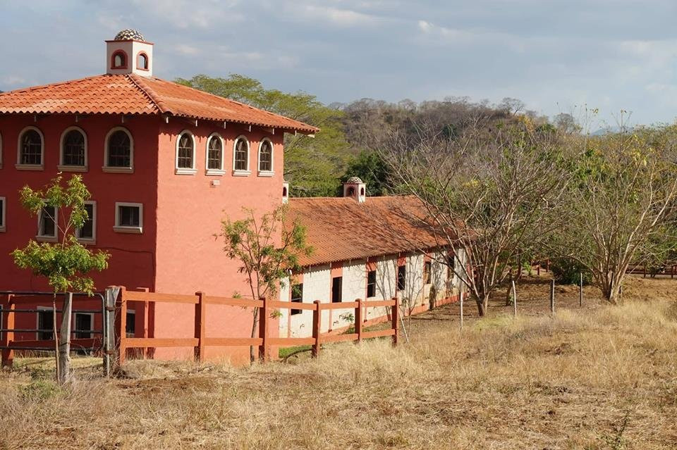 Perla Del Mar Equestrian Center景点图片