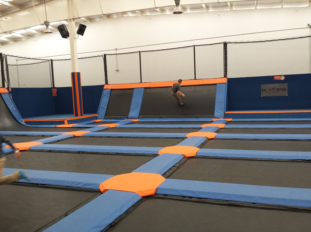 Flyers Trampoline Park-恩塞纳达必去景点