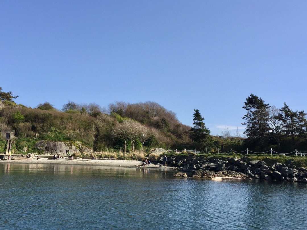 Macaulay Point Park景点图片