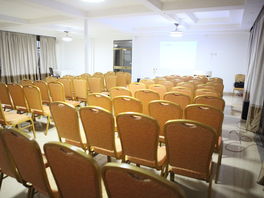 Water Front Hotel主图