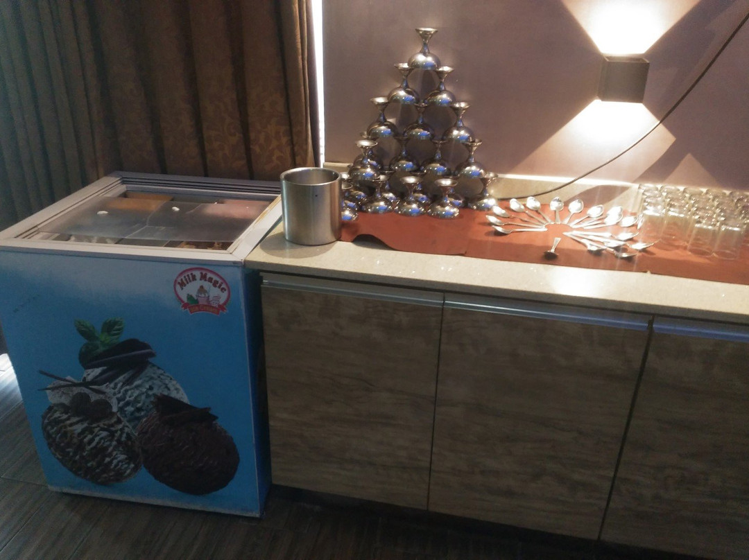 Medak餐馆和美食-Hotel Millennium Grand