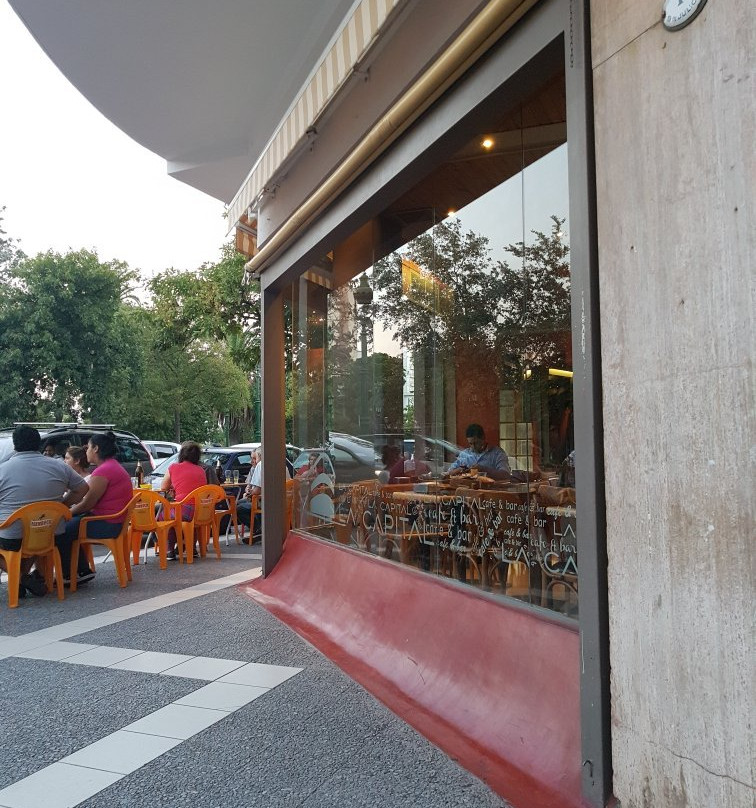La Capital Café & Bar
