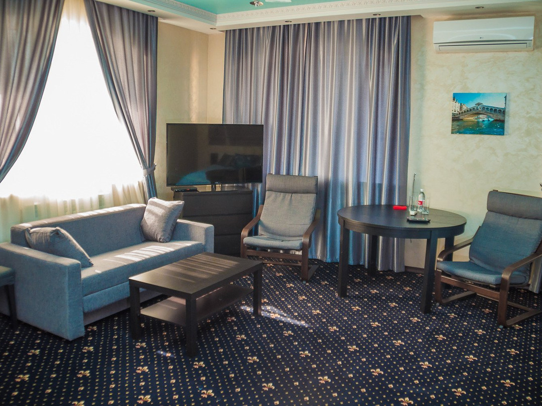 Royal Castle Hotel主图