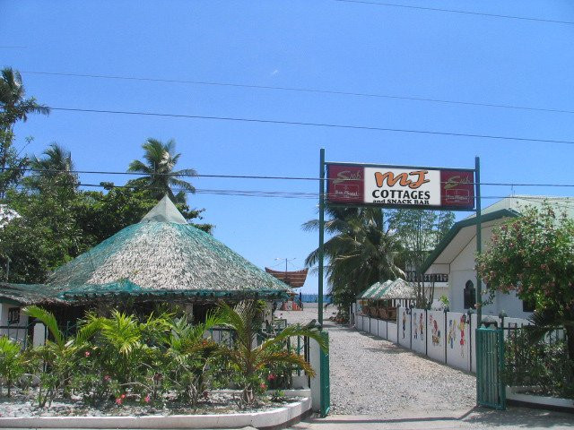 MJ Cottages and Snack Bar
