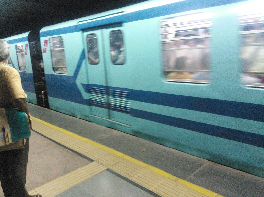 Metro Railway景点图片