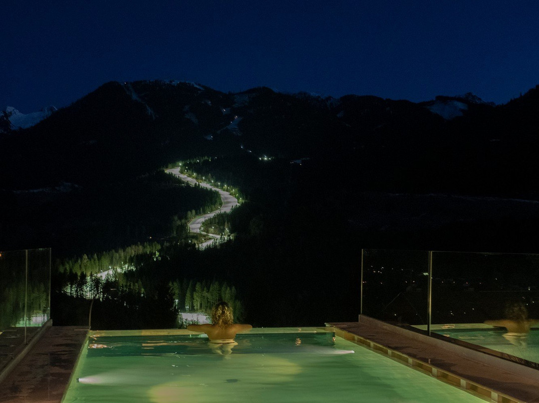 拉罗卡西亚酒店主图