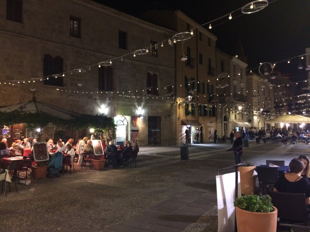 Piazza Civica-阿尔盖罗必去景点
