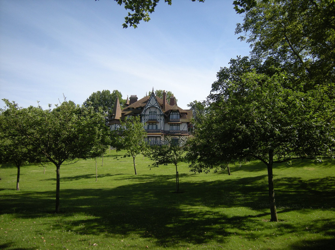 Villa Strassburger-多维尔必去景点