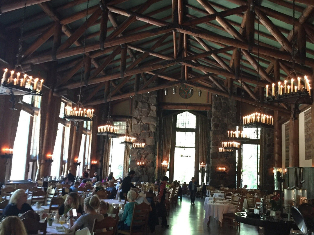 约塞米蒂&马德拉县游客主中心-奥克赫斯特必去景点