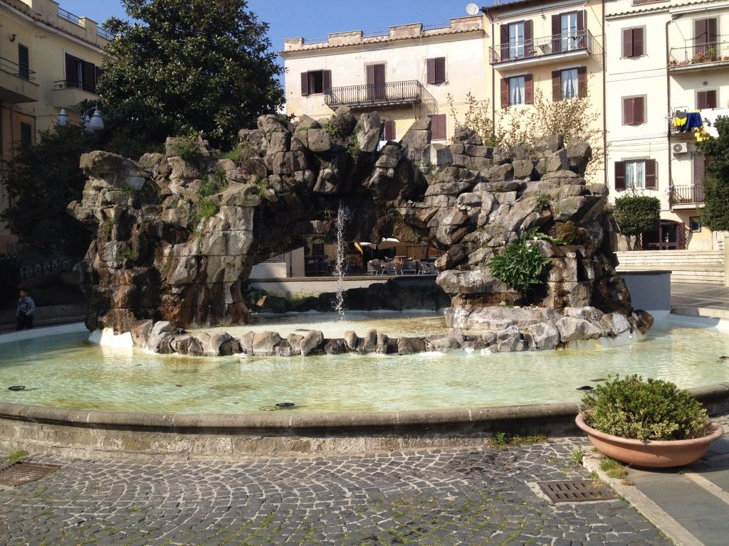La Fontana Degli Scogli景点图片