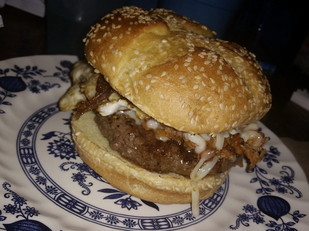 Newfields餐馆和美食-Jonny Boston's International