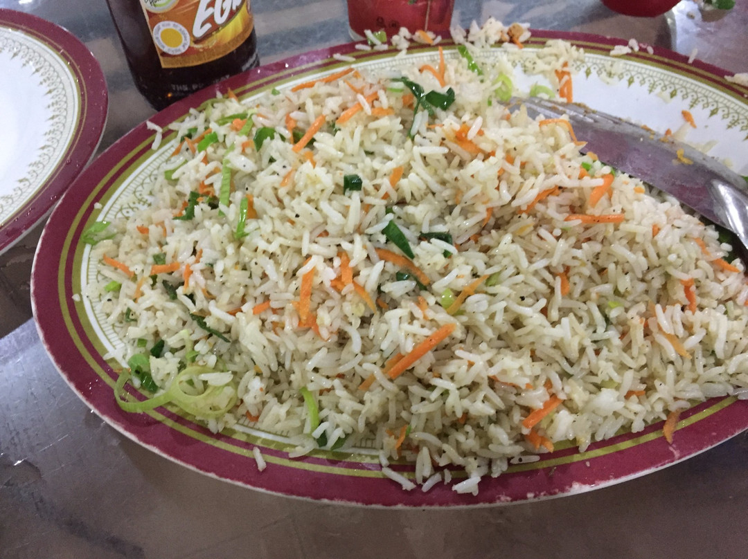 卡塔拉伽马餐馆和美食-Nishadi Hotel and Chinese Restaurant