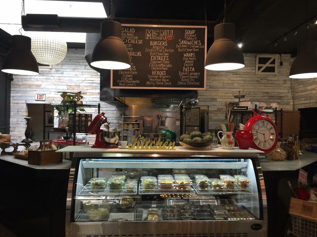 Due Amici Pizza & Pasta Bar