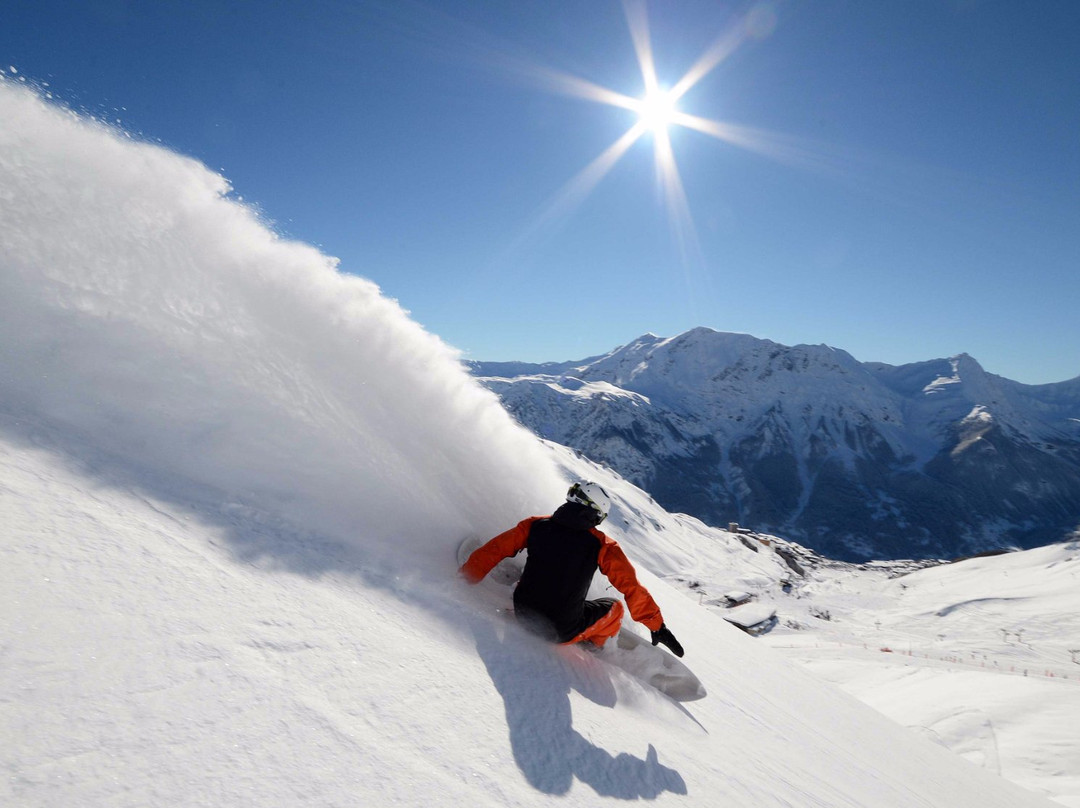 Ski Center景点图片