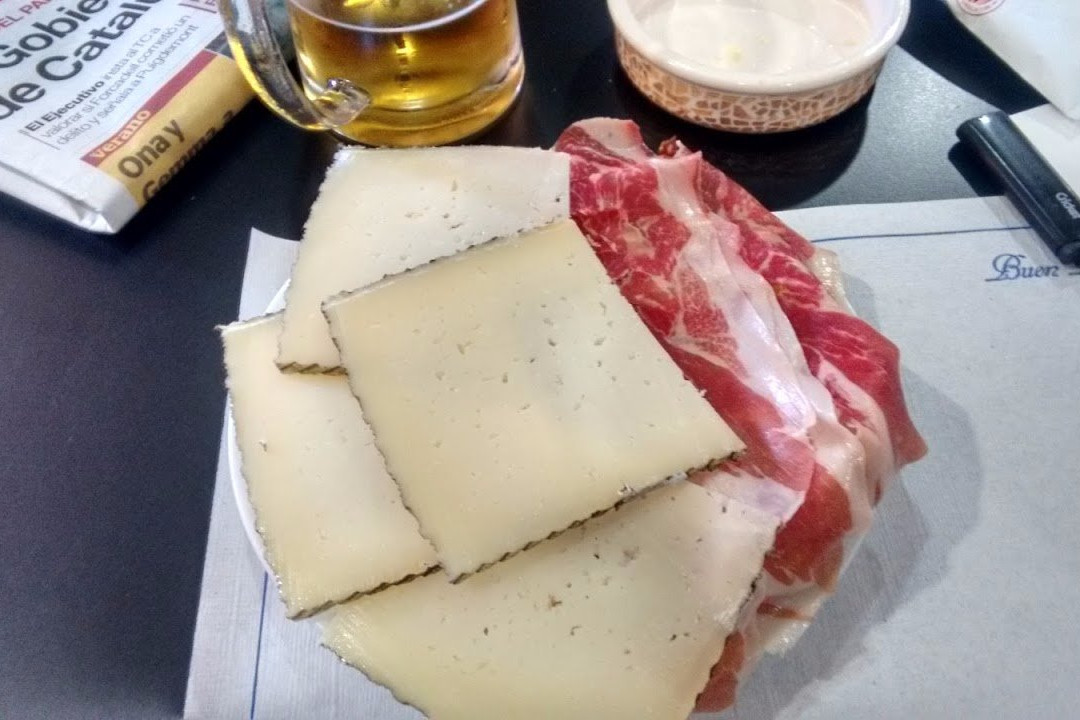 Torello餐馆和美食-L' Engruna d'en Pousa