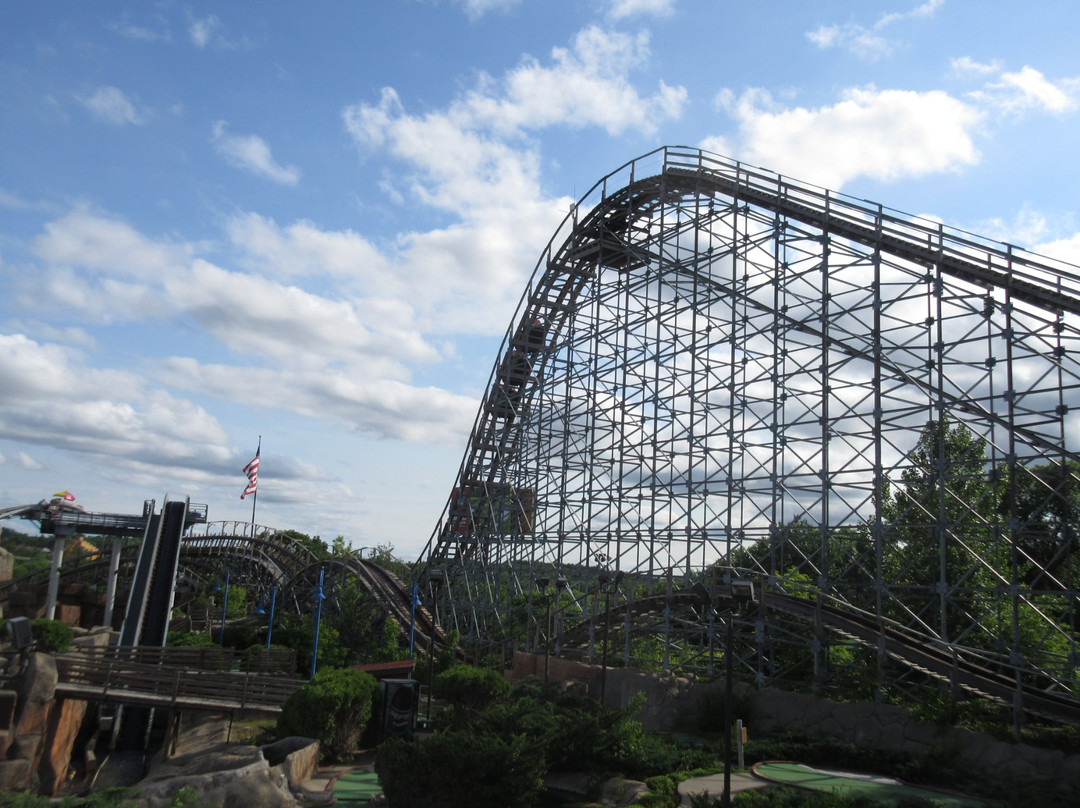 Timber Falls Adventure Golf-威斯康星峡谷必去景点