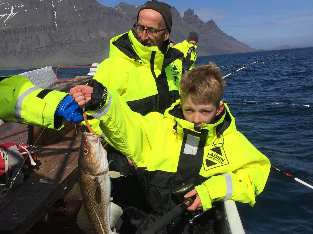 Travel East - Day Tours-埃伊尔斯塔济必去景点