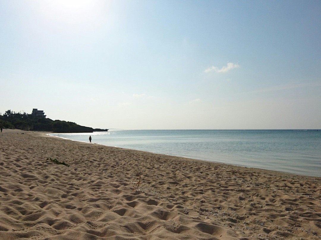 Yonamine Nagahama Beach景点图片