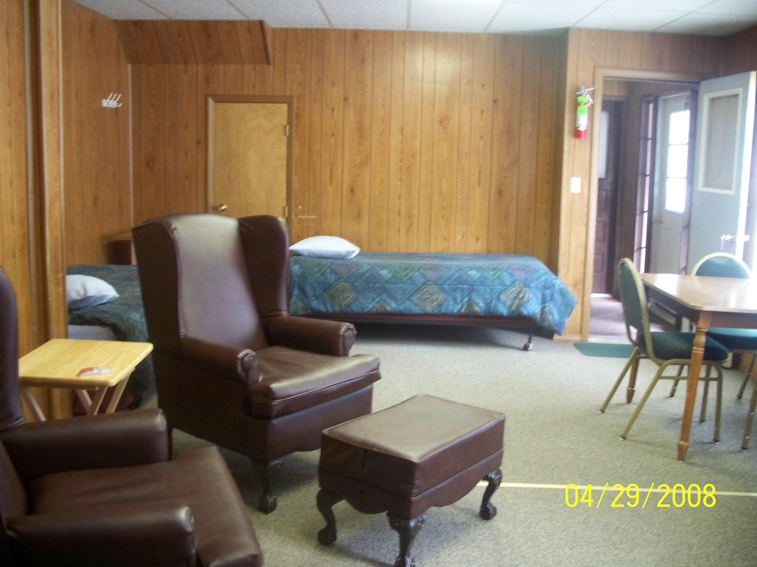 Avery Store & Motel