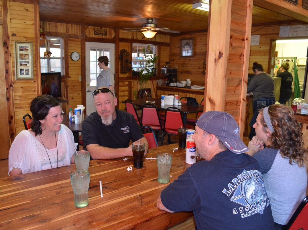 Langley餐馆和美食-The Bent Tree Grill & Cabins