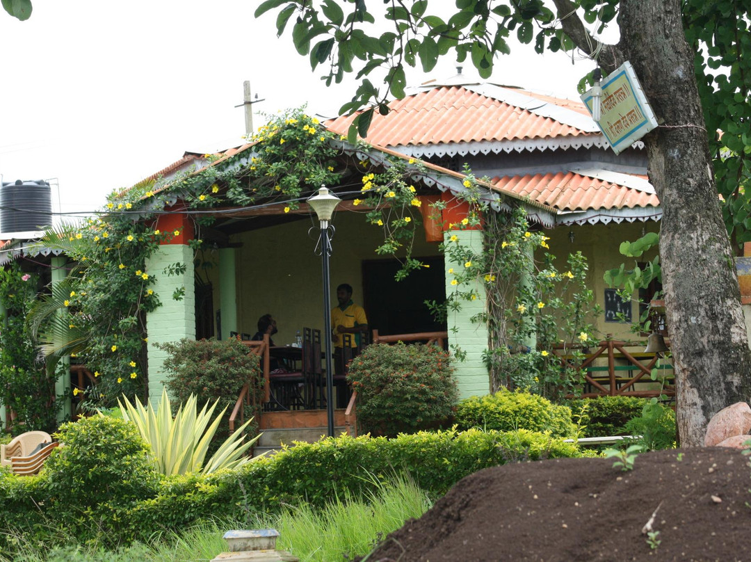 Alurkar Resort - Hukkeri