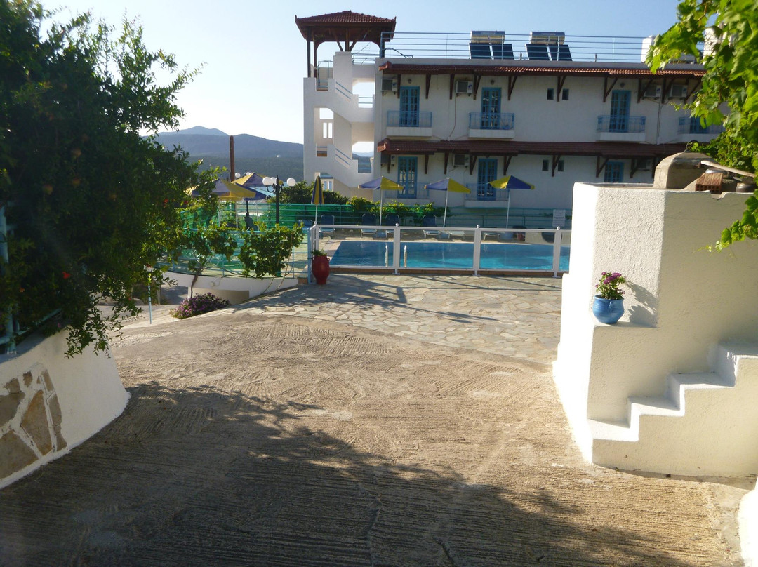 Stavros Apartments