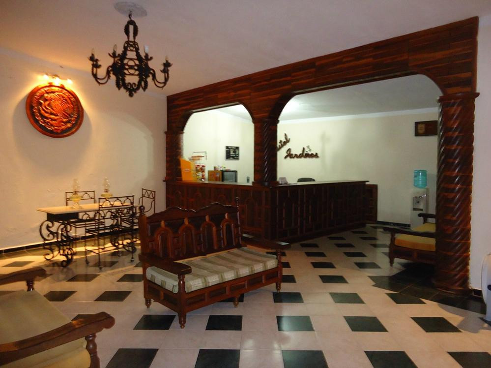 Los Cuatro Hermanos酒店住宿-Autel Jardines Hotel