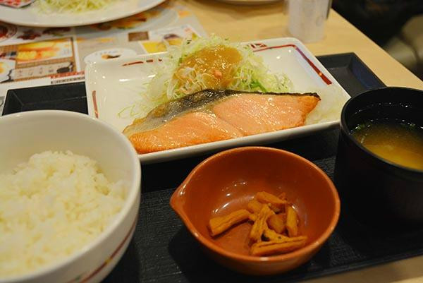 ガスト 浅草雷門店