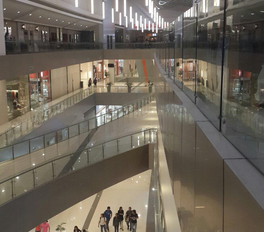 Ventura Mall-圣克鲁斯省必去景点