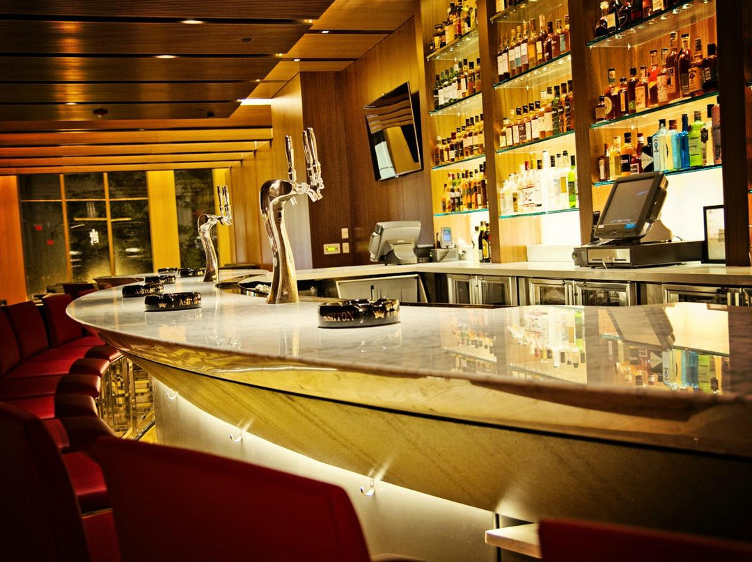 ASHTON CIGAR BAR-费城必去景点