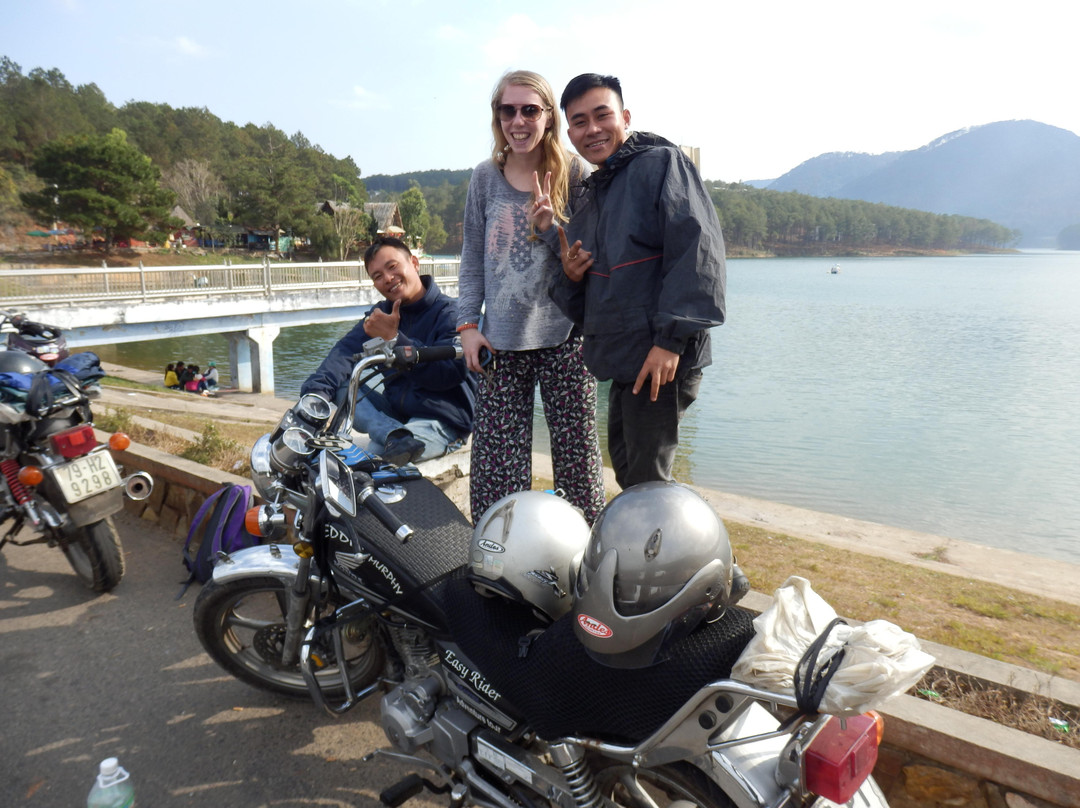 Vietnam Smiling Easyrider - Motorbike Tours-芽庄必去景点